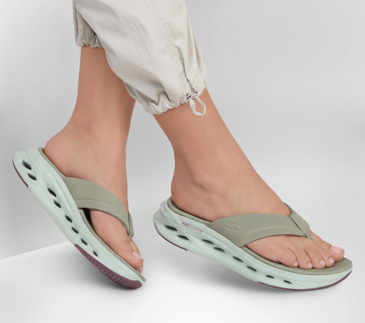 Max Cushioning Glide-Step Sandal - Audra Women Skechers us